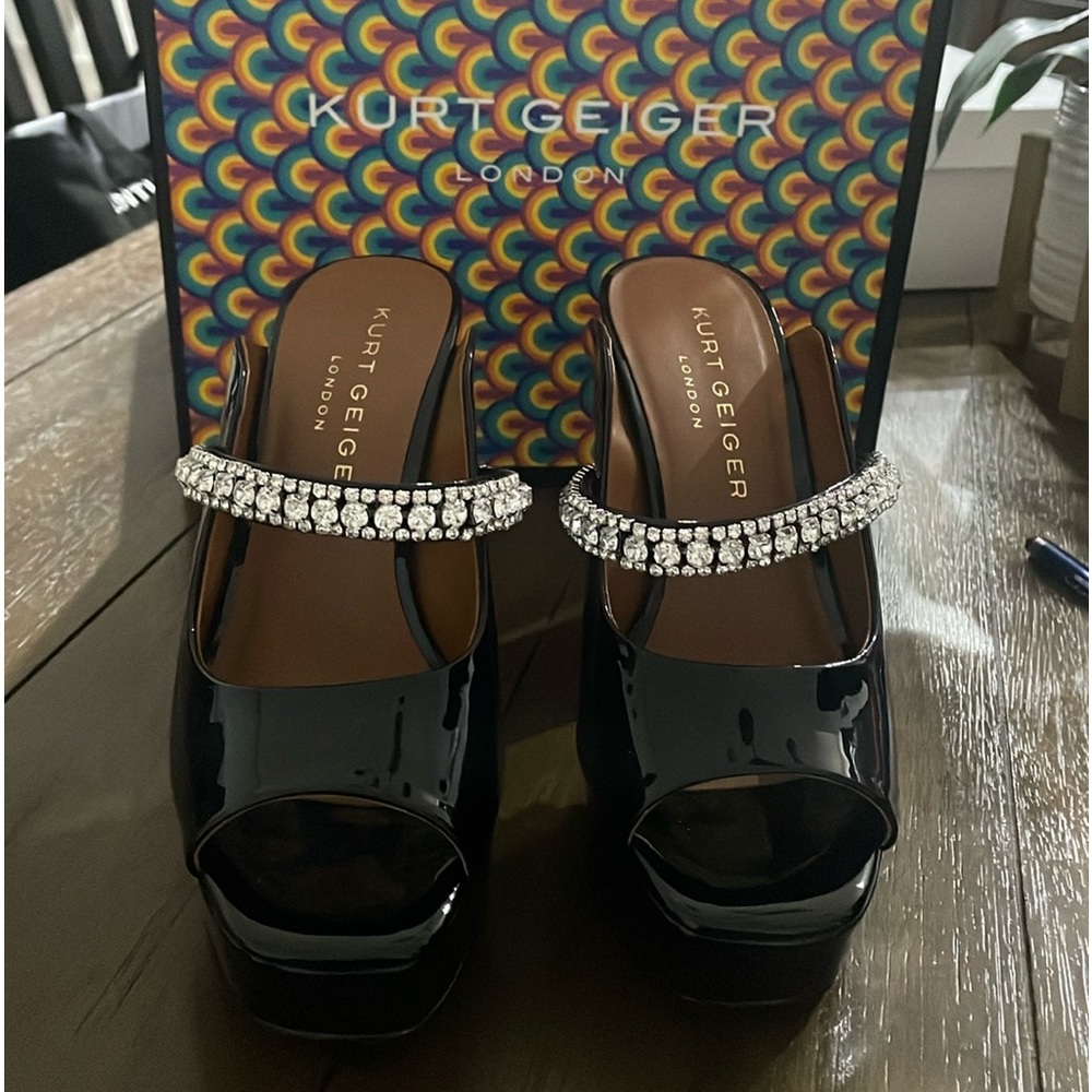 Used shoes, perfect condition.